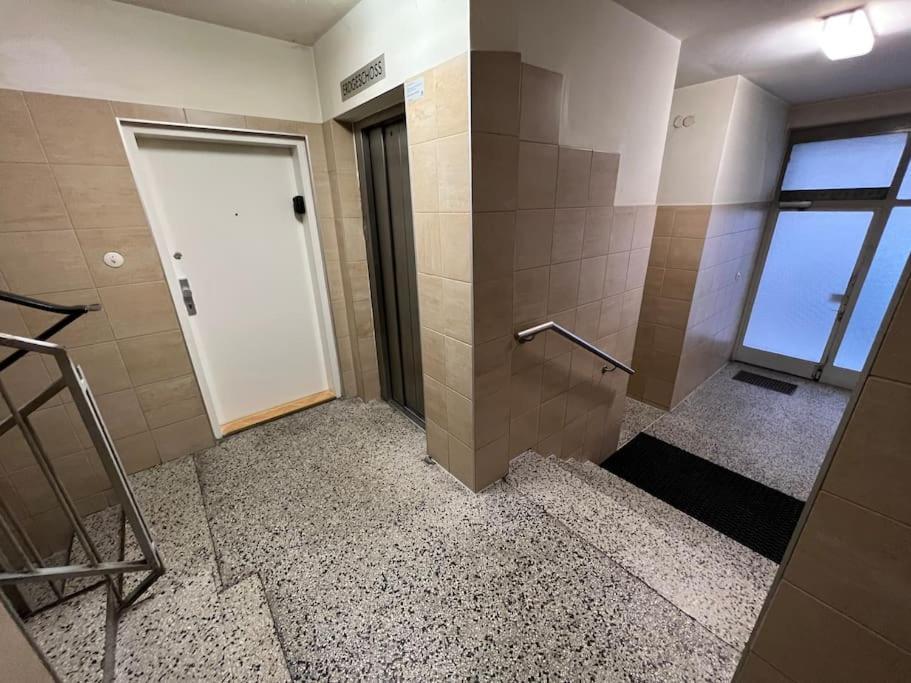 Geri'S Apartment Vienna City 20 Bezirk Naehe Prater Екстериор снимка